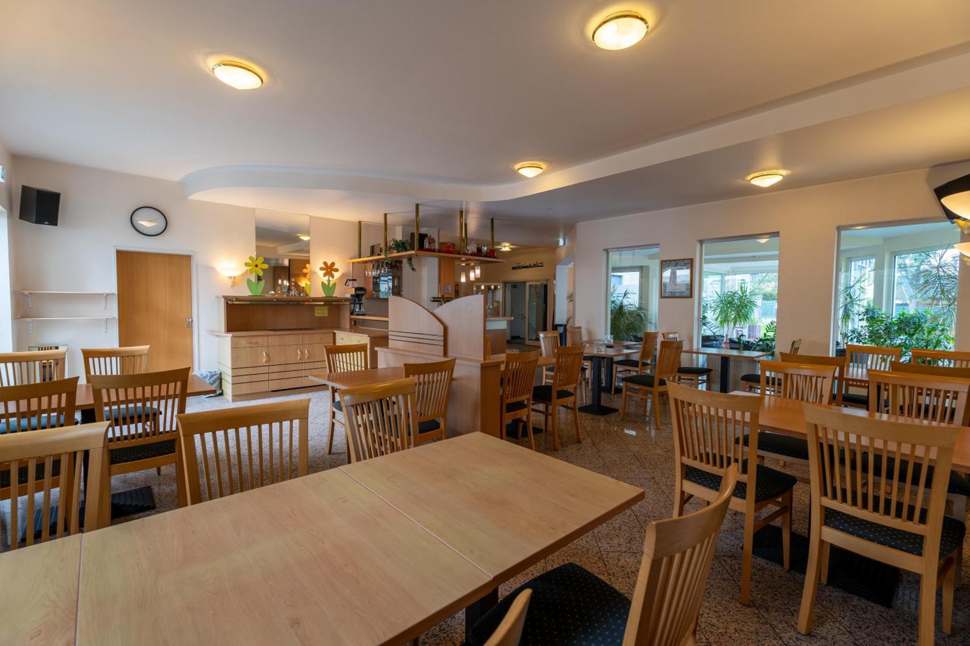 Airport BusinessHotel Köln Kültér fotó